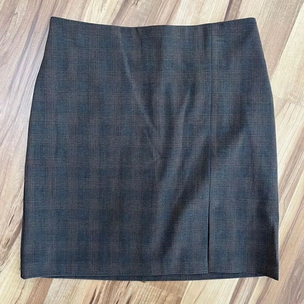 Rachel Zoe Glen Plaid Pencil Skirt, Size 6, Classic Fall Style with Subtle Slit